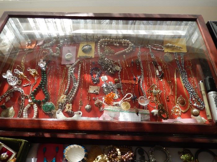 Large collection of gold, sterling and costume jewelry