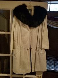 vintage leather coat with fur collar