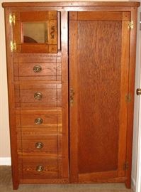 Antique Quarter Sawn Tiger Oak Mission Style Chifforobe with 5-Side Drawers and Mirrored Door Hat Box.    (58.5"H x 39.5"W x 18.5"D).       