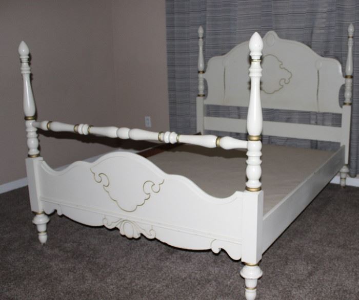 Depression Era White with Gold 4 piece Bedroom Suite: Full/Double Poster Bed