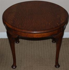Antique Quarter Sawn Tiger Oak Round Table Raised on Queen Anne Legs (24"D x 18"H)