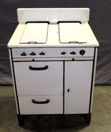 Vintage Sunray Stove Co Porcelain Range Stove, 29.5"W X 42"H X 23"D
