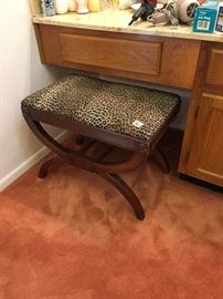 fabulous vanity bench 