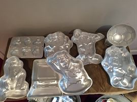 Wilton cake molds