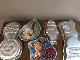 Wilton cake molds
