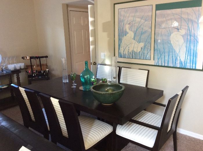 Nice black & white Z Gallery dining table & chairs (has an extra leaf)