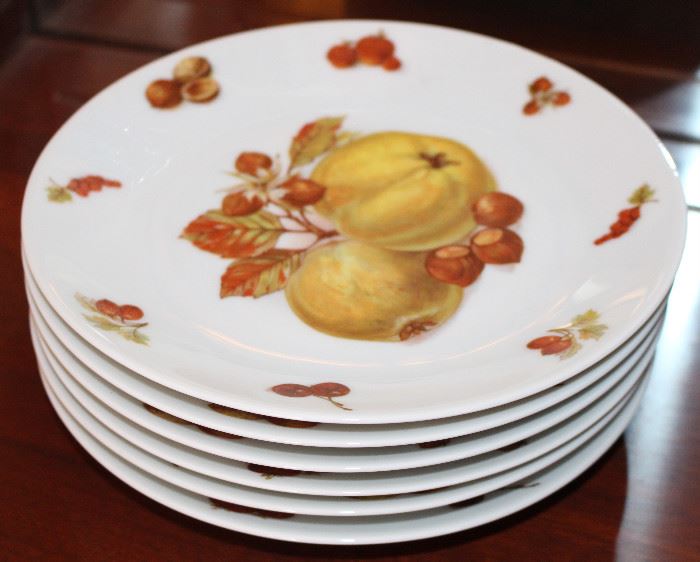 Sweet Bavarian fruit plates in "Debra" pattern - set of 6.