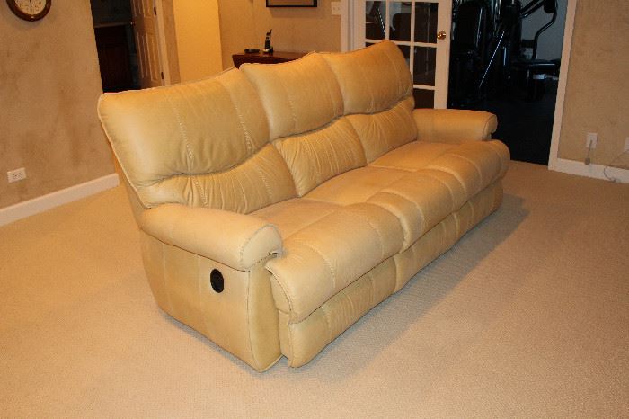 Cute Leather recliner sofa with center piece that opens.  How smart!!
