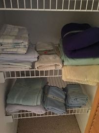 linens, towels