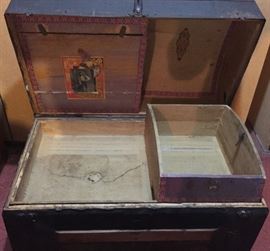 Interior with removable tray