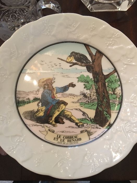 Set of 8 French dessert plates with fables from children's literature