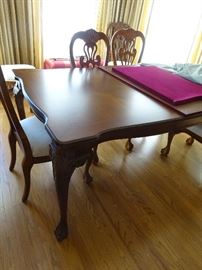 dining table with 1 leaf and 6 chairs beautiful carved legs