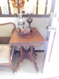 Victorian walnut Antique table 28 by 30