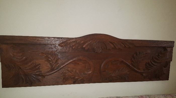 Beautiful carved decorative  piece.
This was used as a headboard