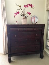 Empire Dresser