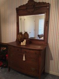 Immaculate Tiger Oak Antique Victorian dresser with mirror.  