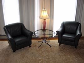 Living room 2 Green Leather Chairs, Round Glass Table, Signed Val Saint Lambert Cameo Glass Table Lamp