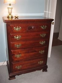 Queen Bedroom Suite with Matching Chest...