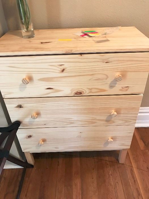 Dresser - almost new!