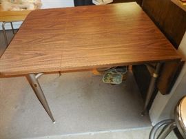 Mid Century Laminate Double Drop Leaf Dinette Table