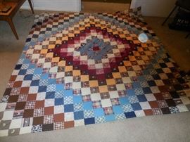 Vintage Hand Made Quilt.EXCELLENT CONDITION! 