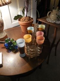 Mid Century Drink Caddy with 6 Tall Glasses, Side Slats holds Ashtrays. Mid Century Glass Grapes.
