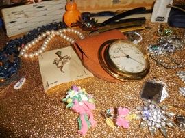 vintage costume jewelry 