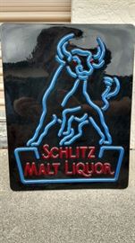 021Schlitz Malt Liquor Wall Box Lights Up