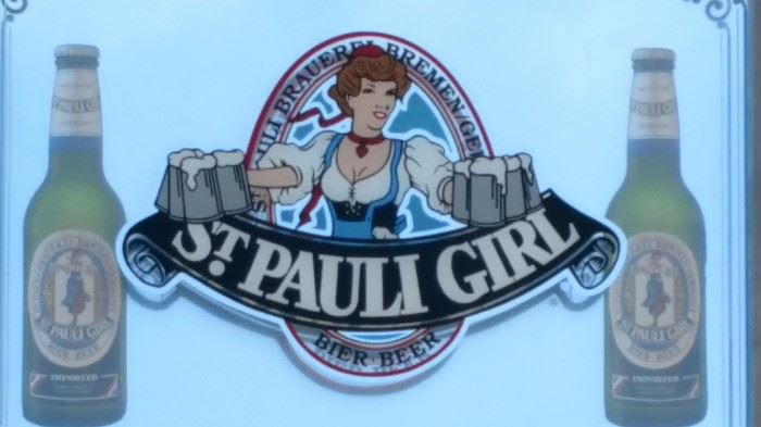 027ST PAULI GIRL