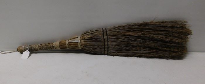 Mantle Broom