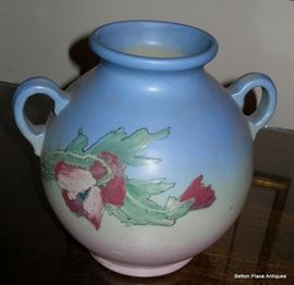 the reverse of the Weller Hudson Vase
