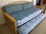 Trundle bed