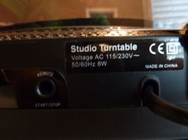 GLI BD1600 Belt Drive DJ Turntable