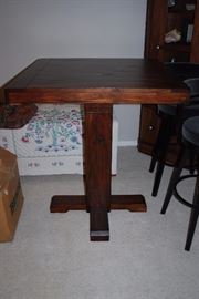 High Top soles wood table, like New. $185