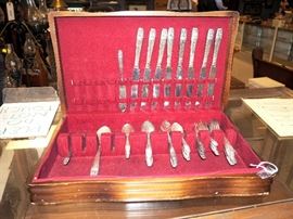 Harmony House Silver Plate Flat Ware Set in Tarnish Resistant Box, Table Service For Eight, Total Qty 65