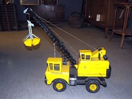 Vintage Tonka Pressed Metal Mighty Crane Toy With Scoop