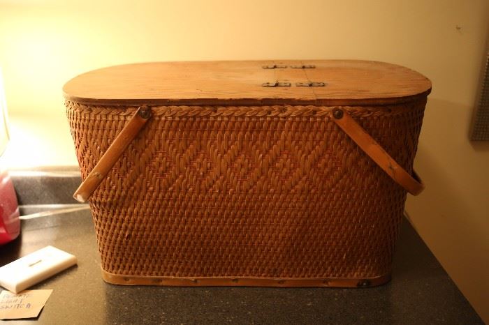 Vintage Picnic basket