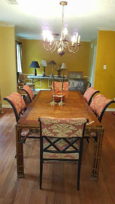 Beautiful Dining Table with 6 Chairs $395.00