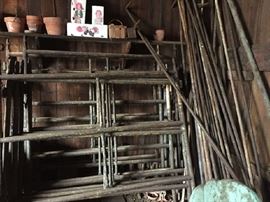 Scaffolding 5 sections and rails