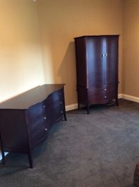 Nice quality mahogany bedroom set