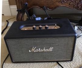 Marshall AMP ...clean !