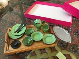 itty bitty doll house plate set