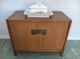 Matching sideboard with top to be pictured soon!