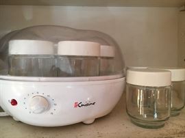 yogurt maker