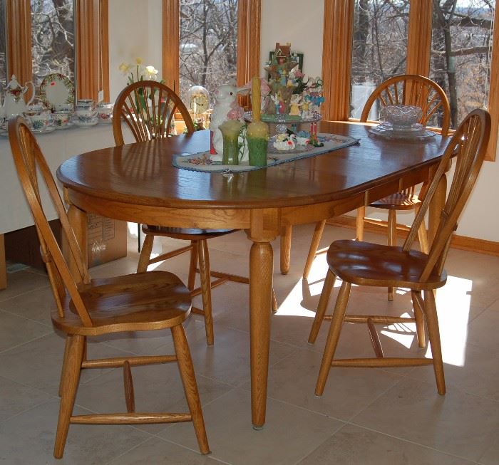 Oak Kitchen Table and Chairs