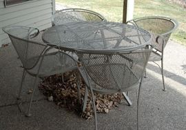 Iron Patio Table and Chairs