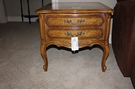 #25  Thomasville End Table    $75