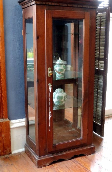 Curio Cabinet with Imari Porcelain Ginger Jars