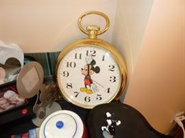 Mickey and Minnie Mouse - Disney