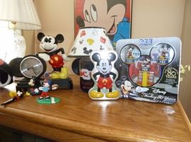 Mickey and Minnie Mouse - Disney